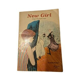 New Girl (Original Title: Break A Leg!) By Stella Pevsner 1st Printing 1970